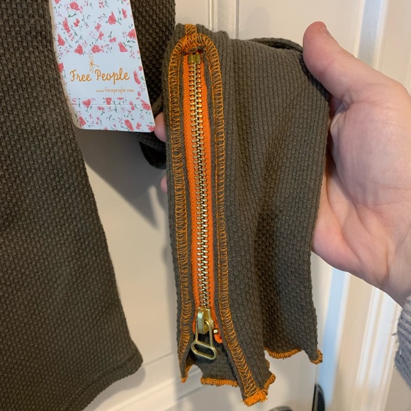 🌟NWT🌟Free People Zip It Cuff Thermal Top - Picture 11 of 15